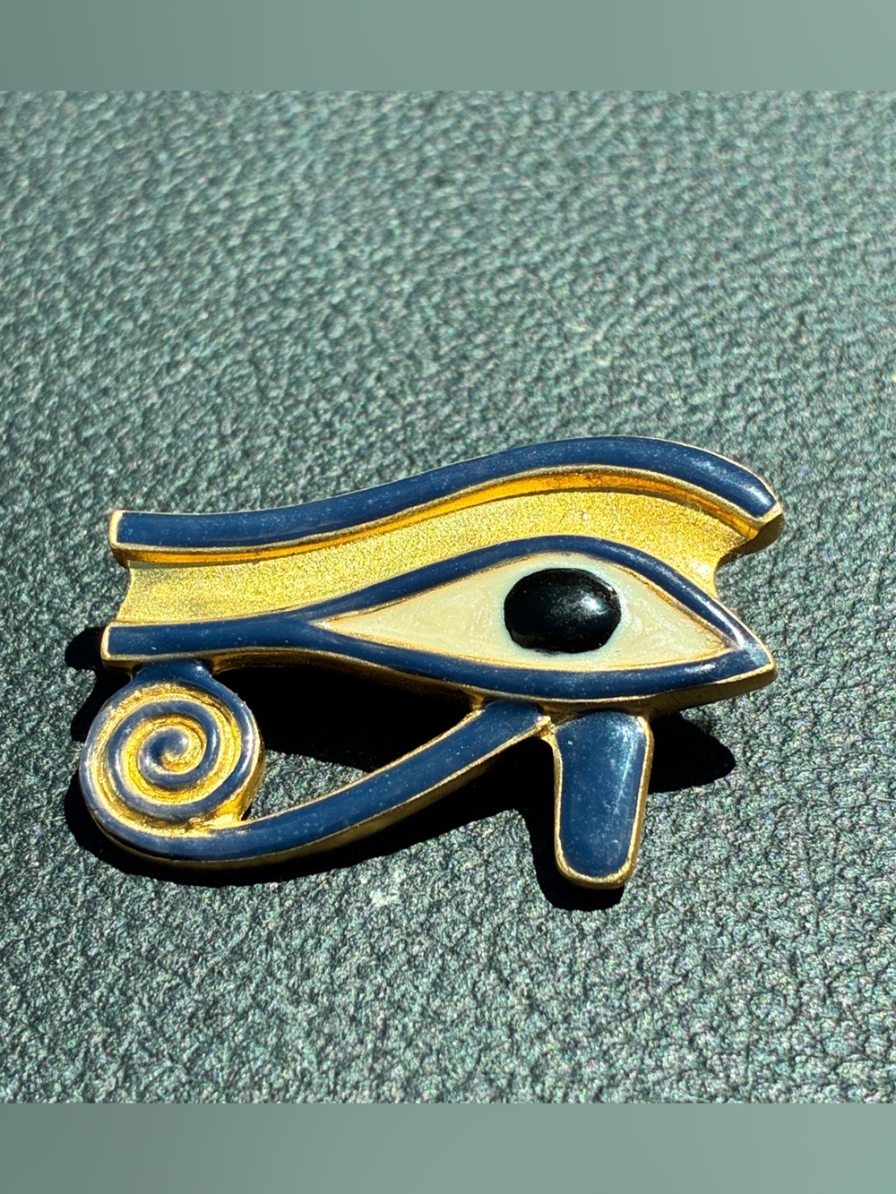 Sale Egyptian Eye of Horus Brooch Pendant Gold Plated